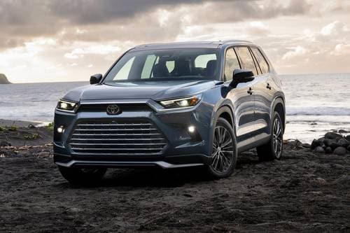 2025 Toyota Grand Highlander Hybrid Pictures - 268 Photos | Edmunds