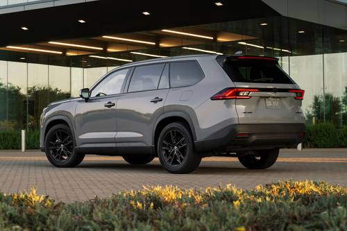 2025 Toyota Grand Highlander Hybrid Pictures - 268 Photos | Edmunds