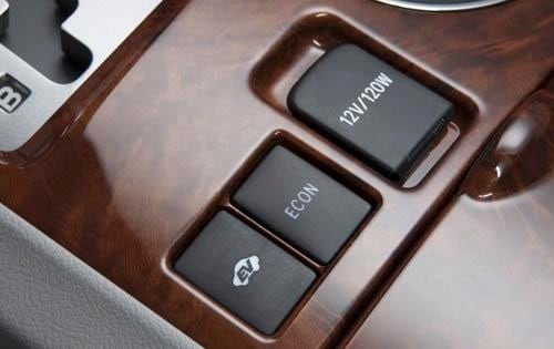 2012 Toyota Highlander Hybrid Limited Center Console Detail