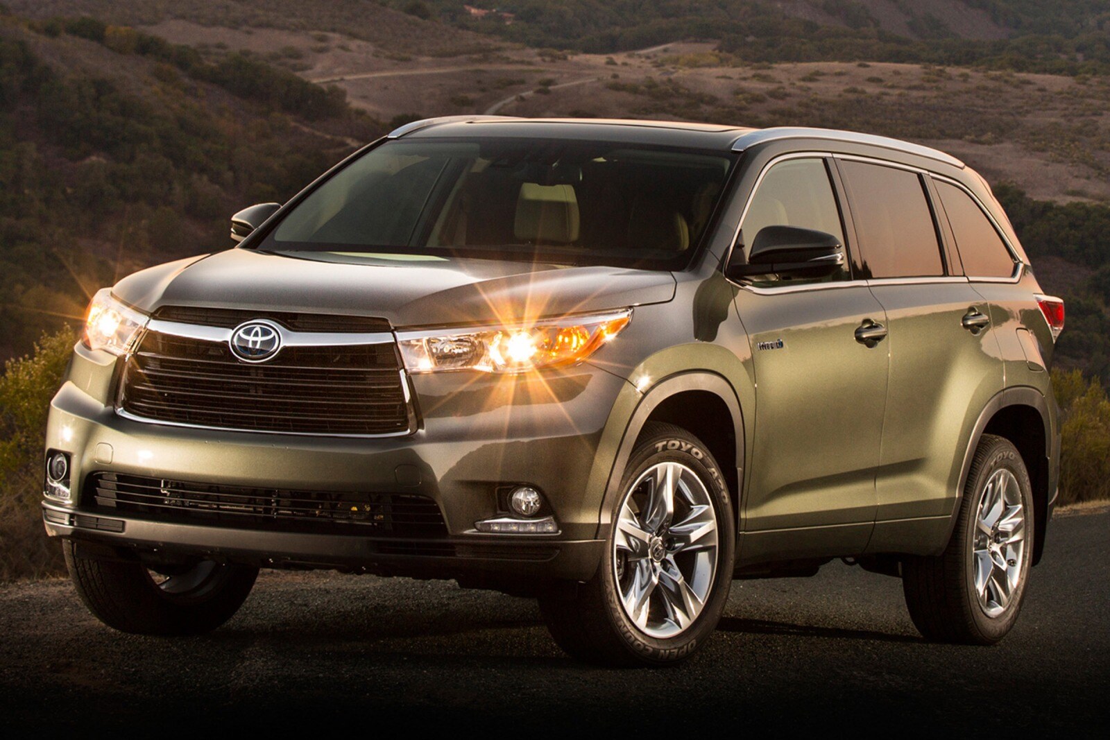 2016 Toyota Highlander Hybrid Review Ratings Edmunds