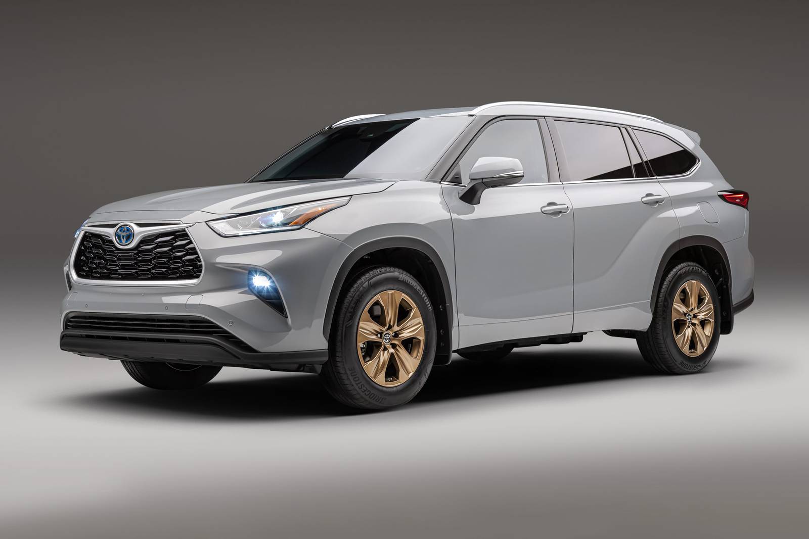 Let The 2021 Toyota Highlander And Toyota Highlander Hybrid Help Drive Your  World