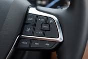 Toyota Highlander Hybrid Platinum 4dr SUV Aux Controls