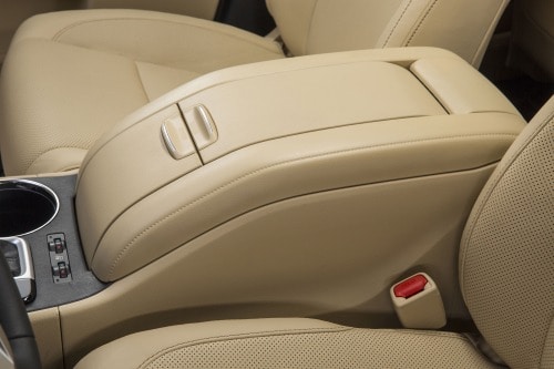2016 Toyota Highlander Limited Platinum 4dr SUV Interior Detail