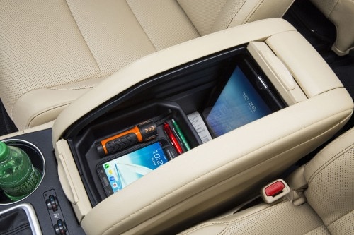 2016 Toyota Highlander Limited Platinum 4dr SUV Interior Detail
