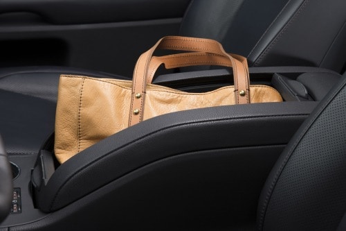 2016 Toyota Highlander Limited Platinum 4dr SUV Interior Detail