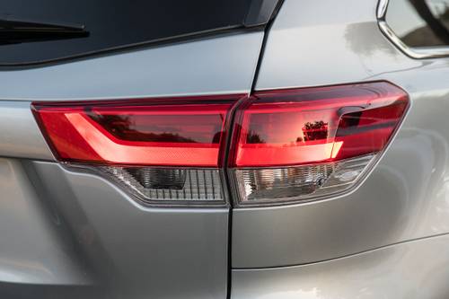 Toyota Highlander XLE 4dr SUV Exterior Detail