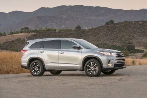 Toyota Highlander XLE 4dr SUV Exterior Shown