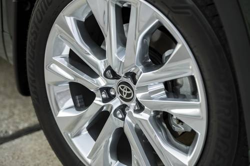 Toyota Highlander Limited 4dr SUV Exterior Detail