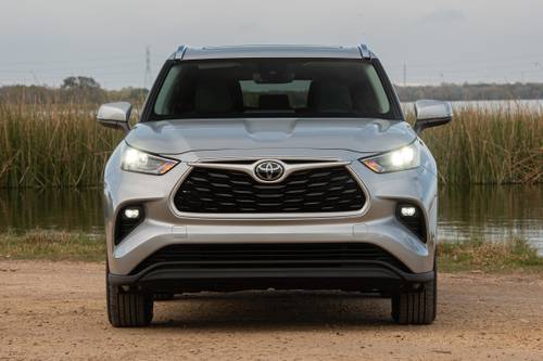 Toyota Highlander XLE 4dr SUV Exterior