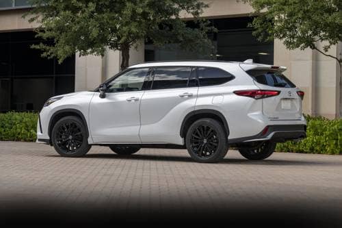 Toyota Highlander XSE 4dr SUV Profile