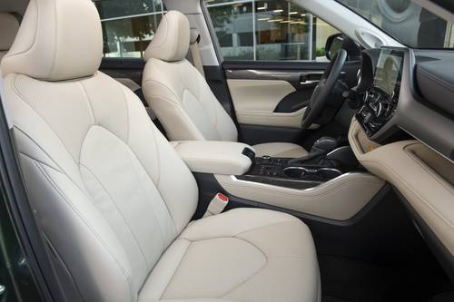 2025 toyota highlander limited