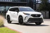 2026 Toyota Highlander XSE 4dr SUV Exterior Shown