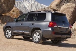 2013 Toyota Land Cruiser Pictures - 62 Photos | Edmunds