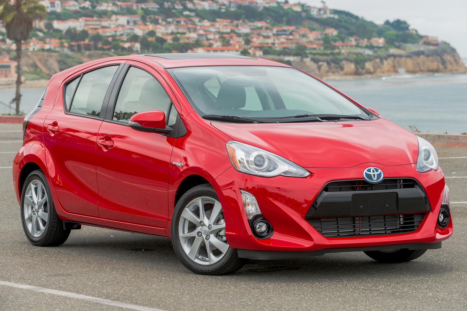 toyota prius c 2022 models