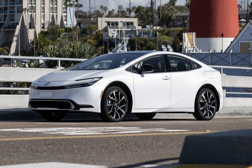 2025 Toyota Prius Plug-In Hybrid XSE Premium 4dr Hatchback Exterior Shown