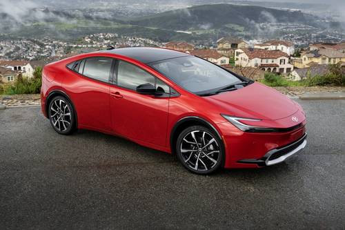 2025 Toyota Prius Plug-In Hybrid XSE Premium 4dr Hatchback Exterior Shown