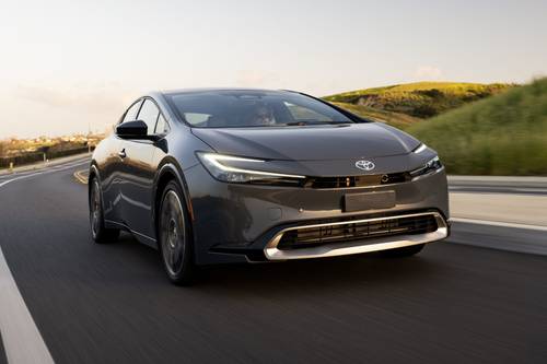 2025 Toyota Prius Plug-In Hybrid XSE Premium 4dr Hatchback Exterior Shown