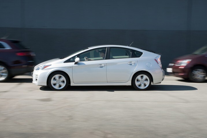 Self Parking Systems Comparison Test Edmunds Self Parking Systems Comparison Test