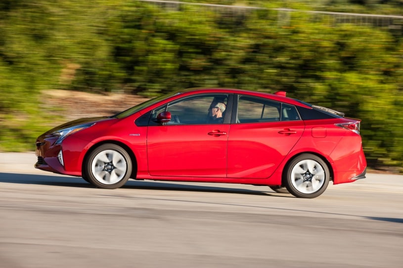 2018 Toyota Prius Pictures 107 Photos Edmunds