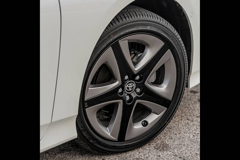 Toyota Prius Limited 4dr Hatchback Wheel