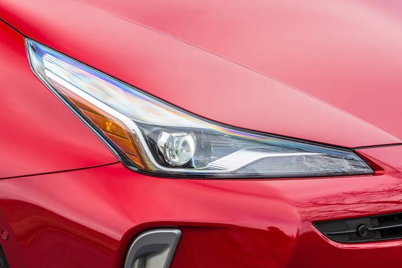 Toyota Prius XLE AWD-e 4dr Hatchback Headlamp Detail