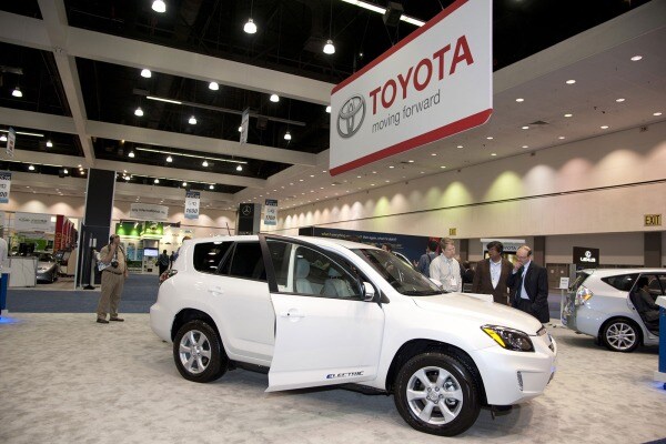 Toyota Focuses On Hydrogen Fuel Cells As Rav4 Ev Deal With