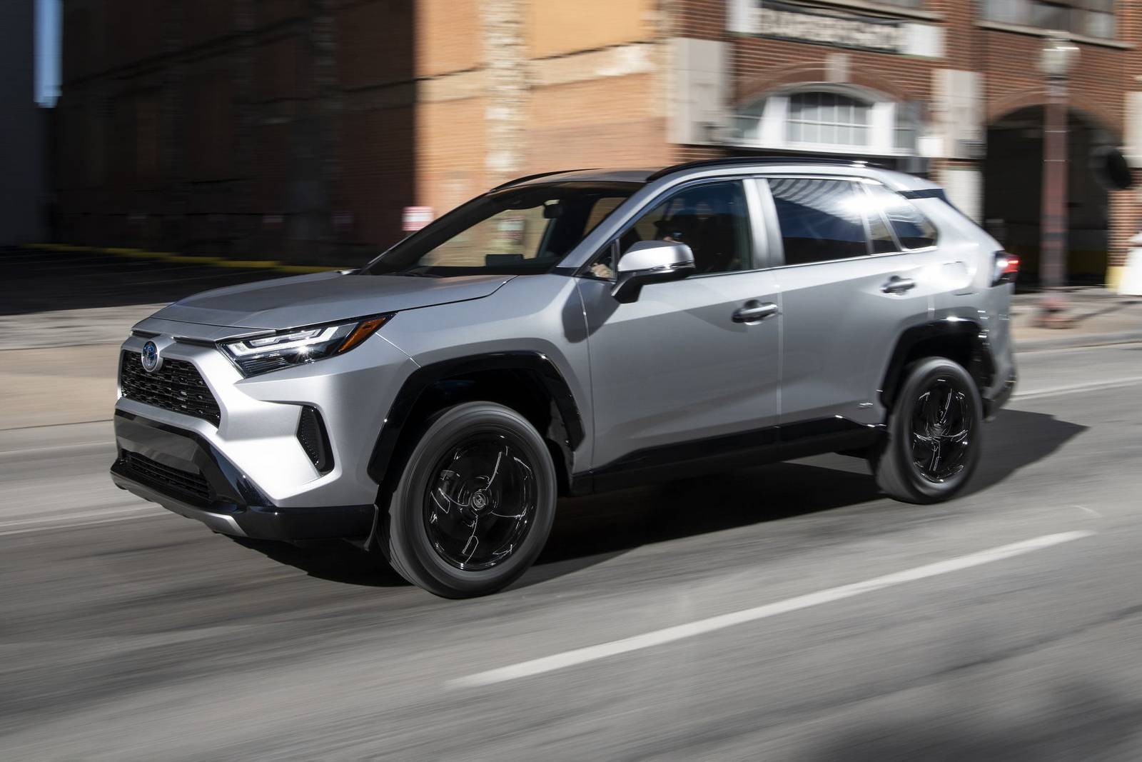 Toyota Rav4 Hybrid With Black Rims
