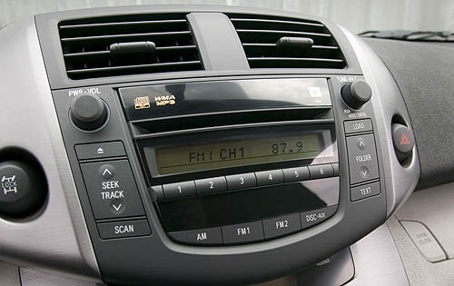 2006 Toyota RAV4 Limited Center Console