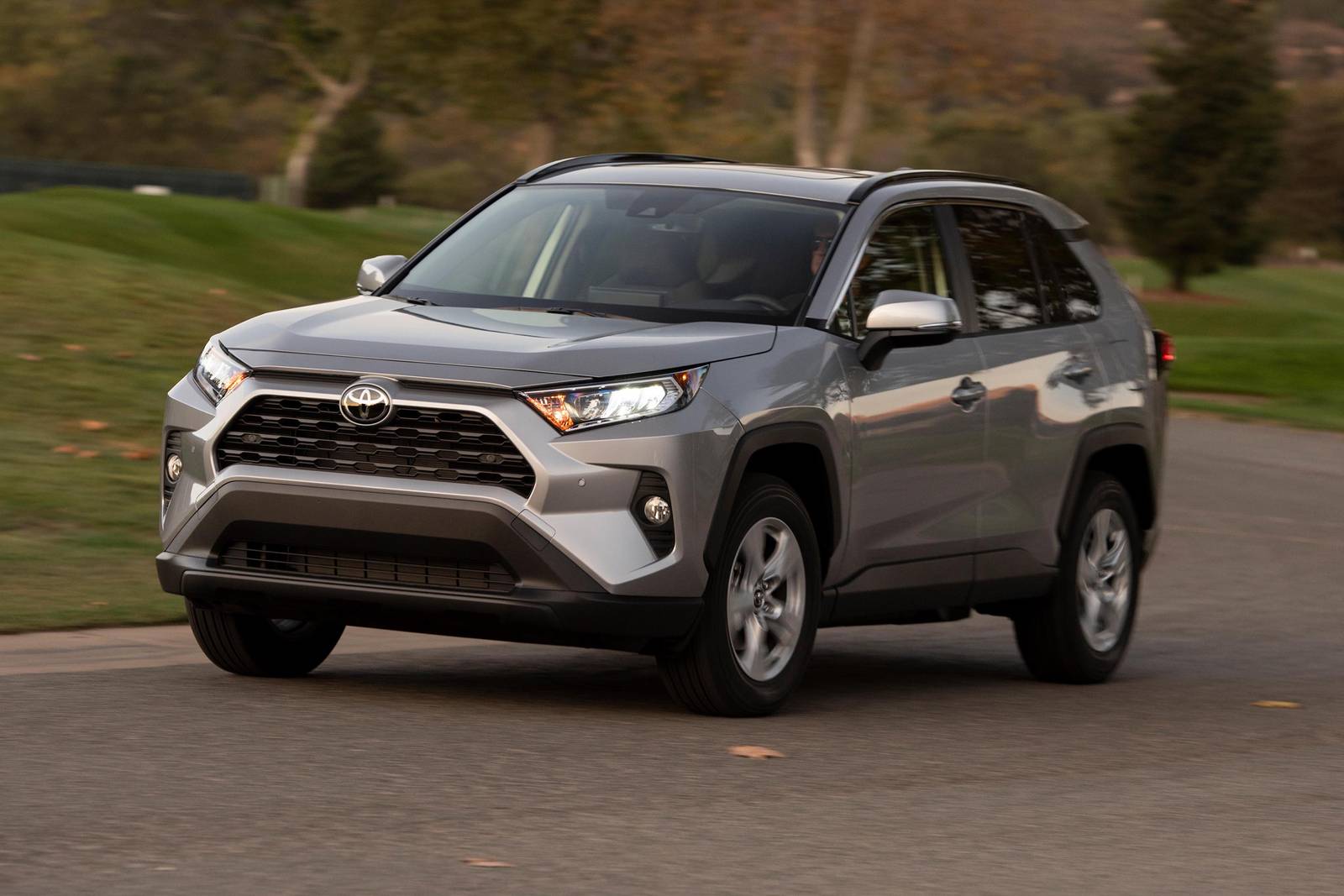 2019 Toyota Rav4 Prices Reviews And Pictures Edmunds