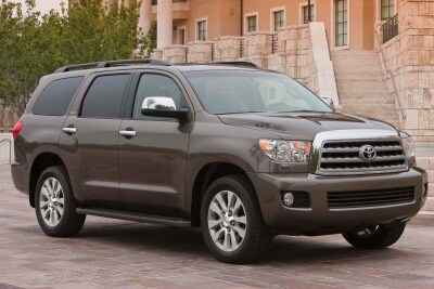 Used 2016 Toyota Sequoia Sr5 Suv Features Specs Edmunds 2016 Toyota Sequoia Suv