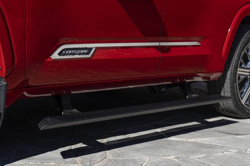 2023 Toyota Sequoia Pictures - 88 Photos | Edmunds