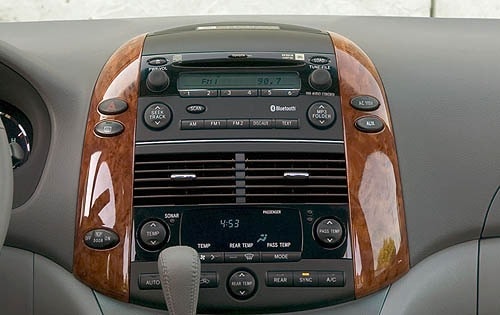 2006 Toyota Sienna XLE Center Console