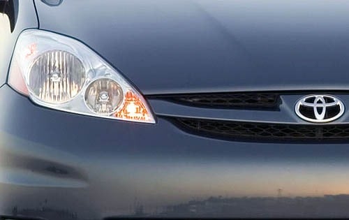 2006 Toyota Sienna XLE Badging