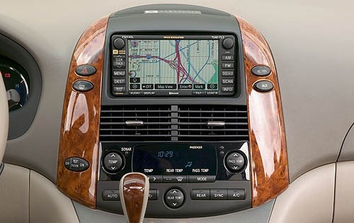 2006 Toyota Sienna XLE Limited Center Console