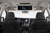 2015 Toyota Sienna SE Rear Widescreen Entertainment Display Detail