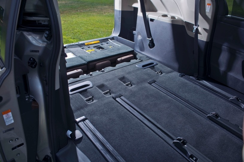 2016 Toyota Sienna Interior Pictures