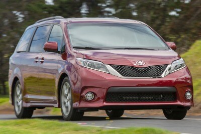 2016 Toyota Sienna Minivan Review Edmunds 2016 Toyota Sienna Se 8 Penger Minivan Exterior