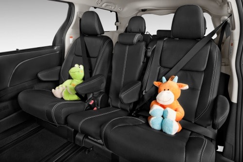 2016 Toyota Sienna SE 8-Passenger Minivan Rear Interior