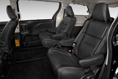 Used 2017 Toyota Sienna Xle 7 Penger Mobility Auto Access Minivan 2017 Toyota Sienna Se 8 Penger Minivan Rear Interior
