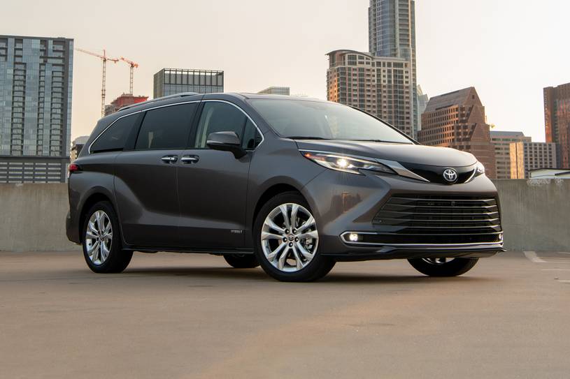 2023 Toyota Sienna Pictures - 150 Photos | Edmunds