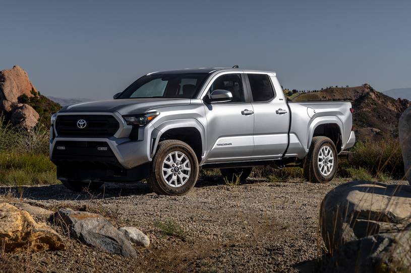 2025 Toyota Tacoma SR5 Crew Cab Pickup Exterior Shown
