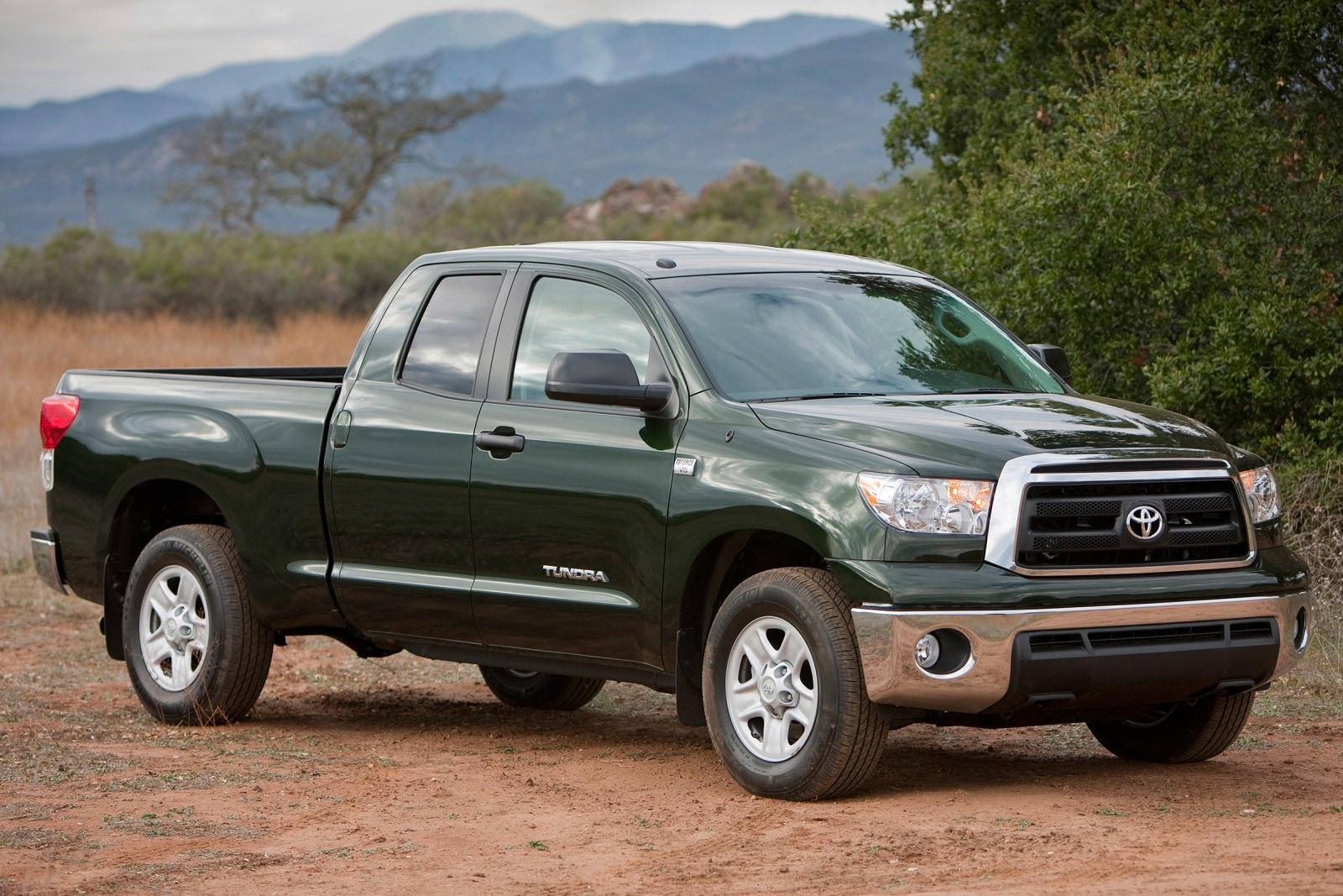2010 Toyota Tundra Review & Ratings | Edmunds