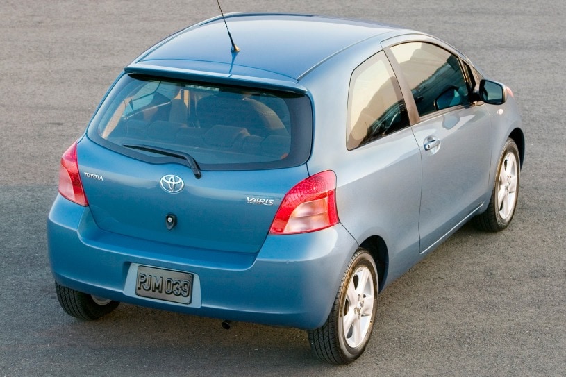 2007 toyota yaris pictures 143 photos edmunds