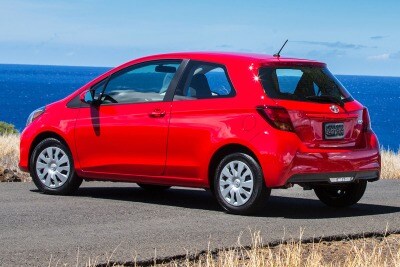 Used 2016 Toyota Yaris L Hatchback Review Ratings Edmunds 2016 Toyota Yaris L 2dr Hatchback Exterior Shown