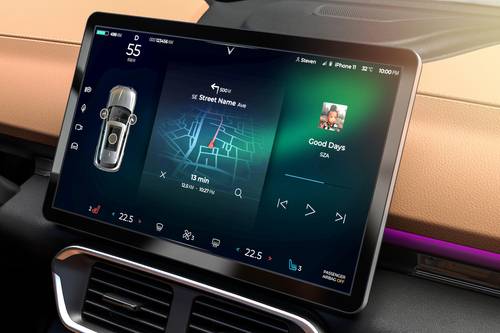 2023 VinFast VF 8 City Edition PLUS 4dr SUV Center Console