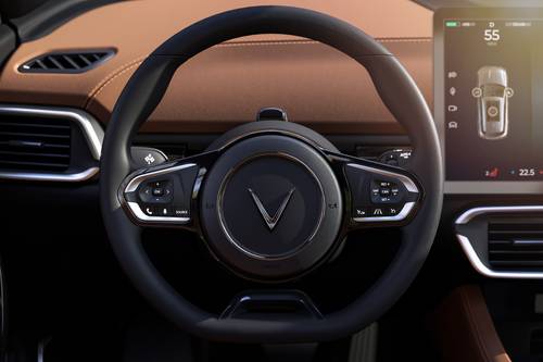 2023 VinFast VF 8 City Edition PLUS 4dr SUV Steering Wheel Detail