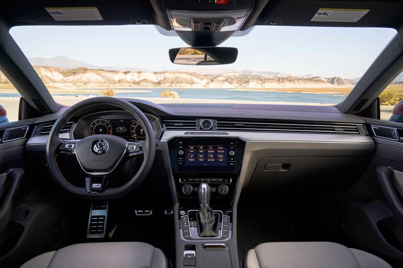 Volkswagen Arteon SEL Premium R-Line 4MOTION 4dr Hatchback Dashboard Shown