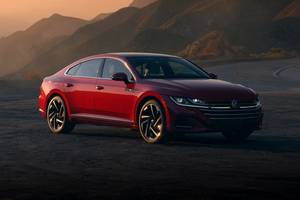 Volkswagen Arteon SEL Premium R-Line 4dr Hatchback Exterior Shown