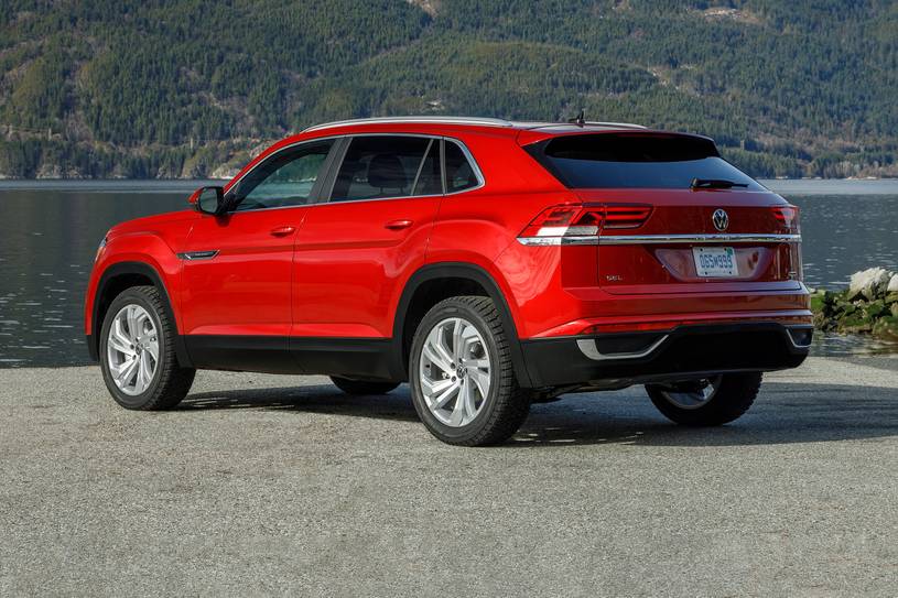 2020 Volkswagen Atlas Cross Sport Pictures - 136 Photos | Edmunds