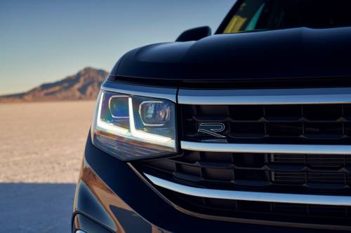 Volkswagen Atlas SEL Premium R-Line 4dr SUV Front Badge